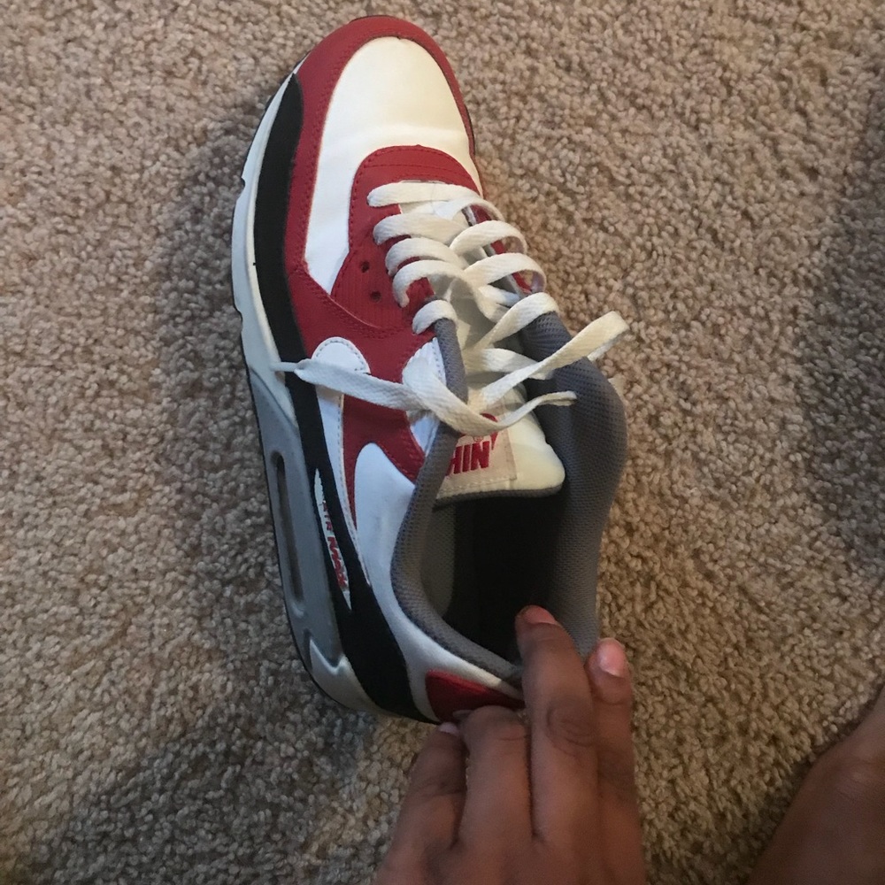 Kids size 7 Nike Air Max